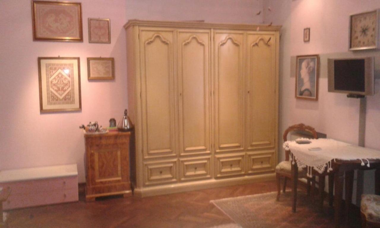 B&B Les Fleurettes Lomazzo Exterior foto